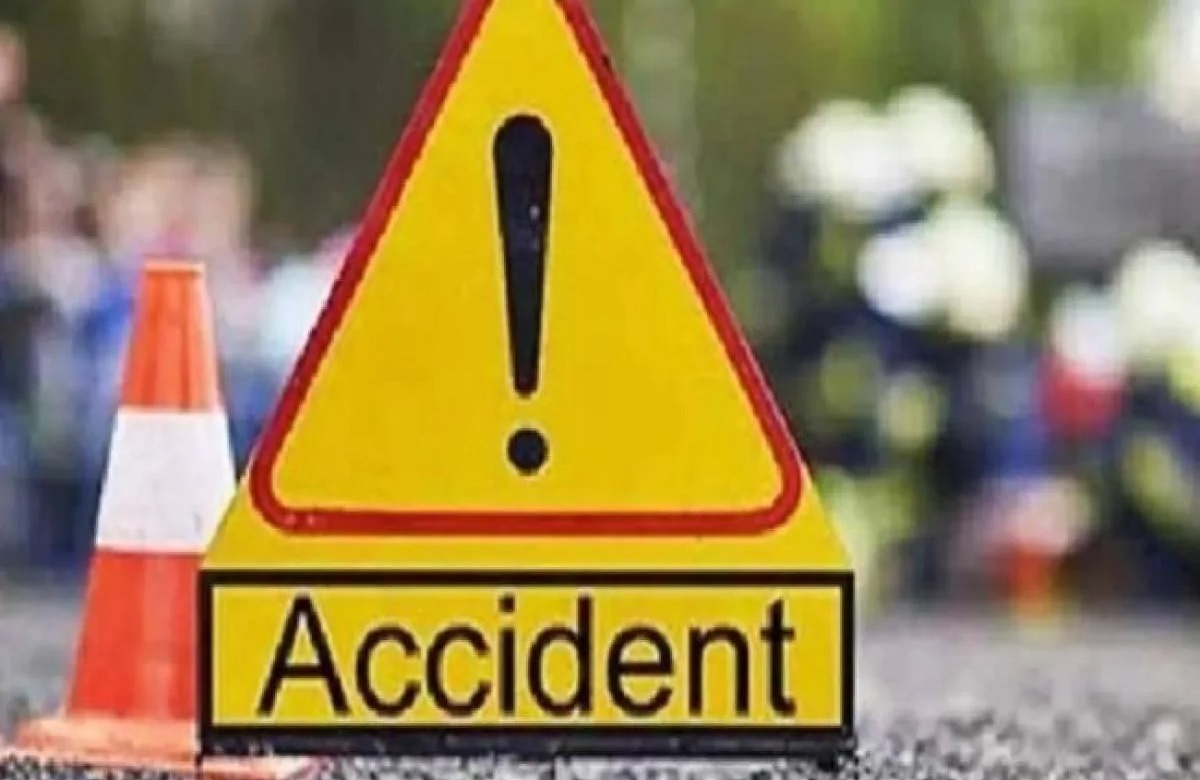 car collided with cliff, three dead in same family, two more serious